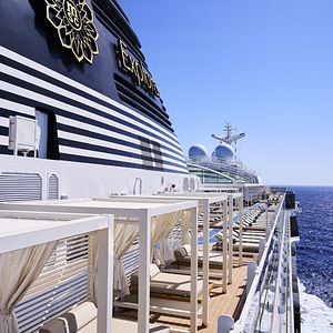 EXPLORA I DECK 12 04