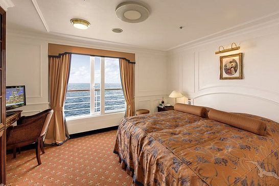 PHOENIX MS DEUTSCHLAND 2-Bett-Junior-Suiten mit franz. Balkon Kat. S