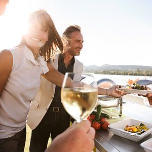 arosa_Menschen_Leben an Bord_an Deck_Stimmung_Essen und Trinken