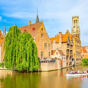 Stadtkanal_Amsterdam_AdobeStock_119232914©adisa