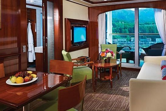 Norwegian Jewel - Norwegian Cruise Line - The Haven Family Villa