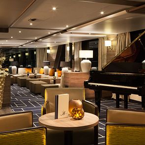 MS AMADEUS Silver III_Panorama Bar