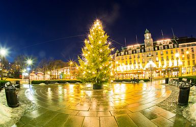 Weihnachtliche Beleuchtung in Oslo