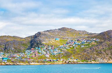 Q:\Destinationen\Grönland\Qaqortoq_AdobeStock_277733167©Kathrin39_bearbeitet.tif