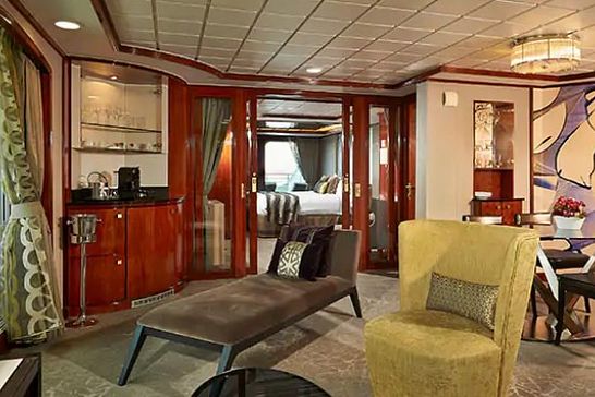 Norwegian Star - Norwegian Cruise Line - Owner's Suite