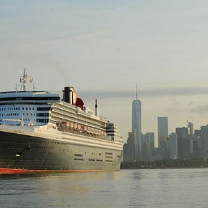 Queen Mary 2 New York
