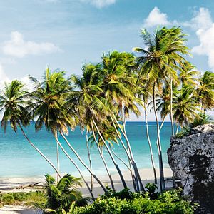 NCL Norwegian Breakaway_Leben an Bord_außen_an Deck_ Pool_Rutsche_Aqua Park