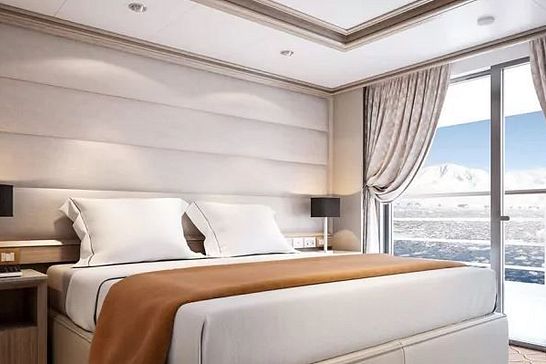 Silver Cloud Expedition - Silversea - Medallion Suite