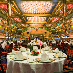Costa Serena Speisesaal