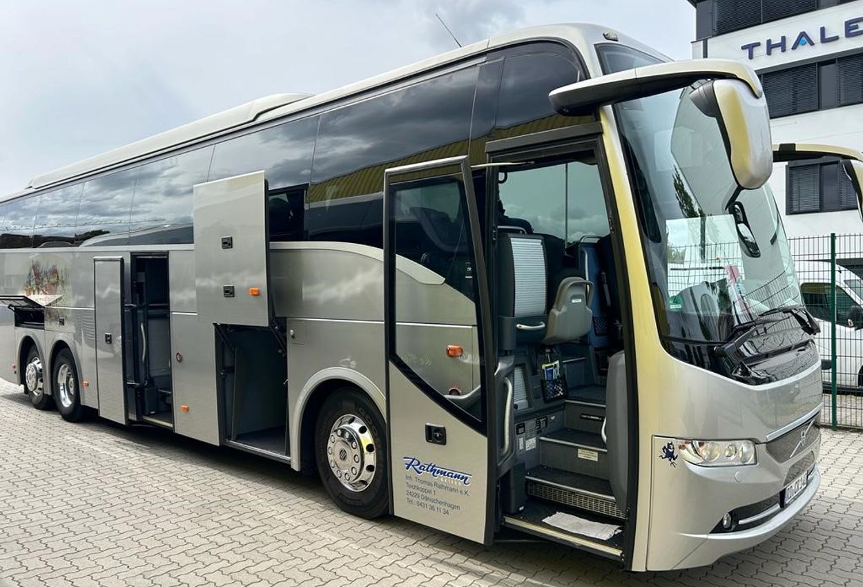 Shuttle Bus