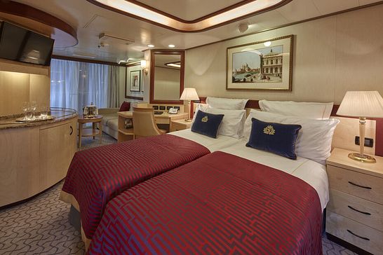 Queen Elizabeth Princess Grill Suite