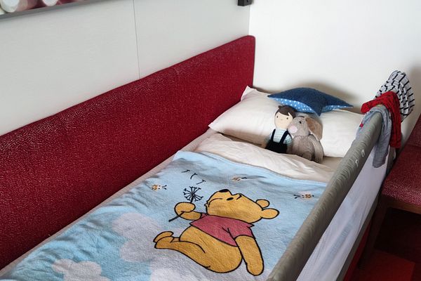 Sofabett AIDAnova mit Rausfallschutz