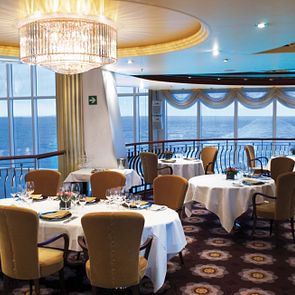 COLOR FANATSY Cosmopolitan Bar