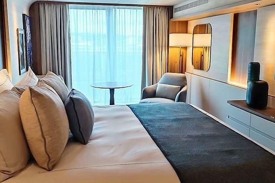 LE COMMANDANT CHARCOT - Ponant - Privilege Stateroom Deck 8 - 8 (PV8)