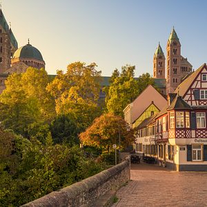 Brücke über die Ill_Zentrum Straßburg_AdobeStock_285711198©EdNurg_bearbeitet_ztv5