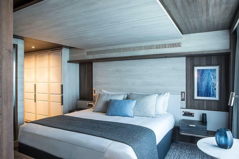 LE COMMANDANT CHARCOT - Ponant - Prestige Suite Deck 7 - (PS7)