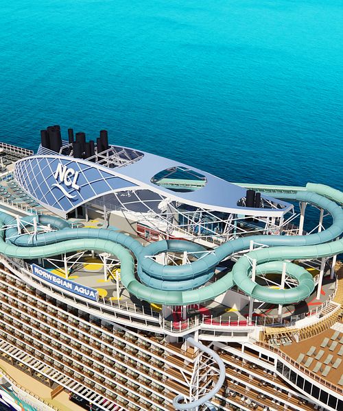 NCL MS Norwegian Aqua_Leben an Bord_an Deck_Wasserrutsche_Slidecoaster