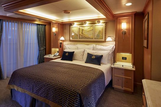 Queen Elizabeth Suite Q1