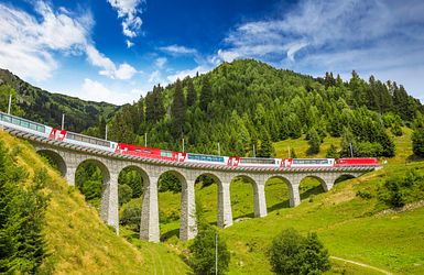 Hoch hinaus mit den Schweizer Bahnen