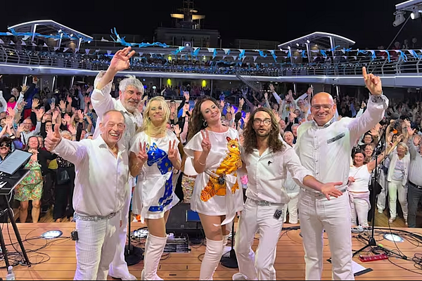 Mein Schiff Themenreise Take a chance at sea