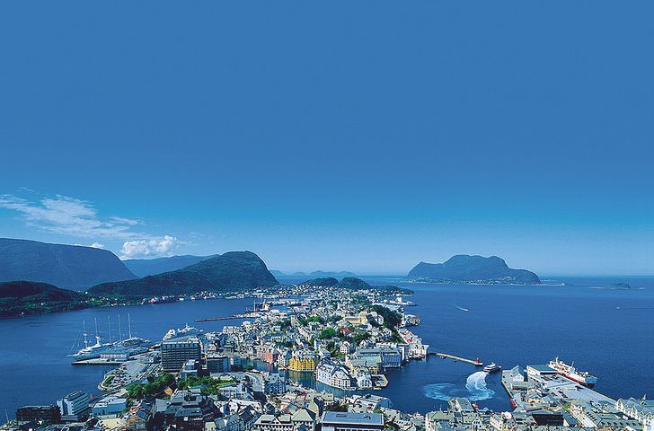 Impression zu AIDA Suiten - AIDAnova - Große Skandinavien Reise