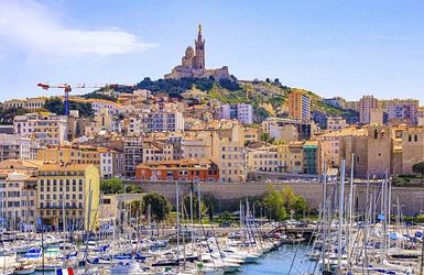 Blick auf die Notre-Dame de la Garde