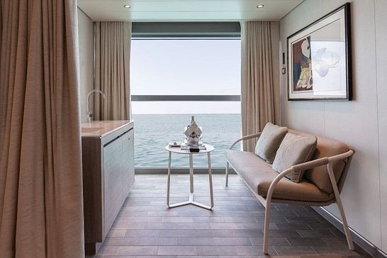 Silver Origin_Leben an Bord_Deluxe Veranda Suite_©Silversea Cruises Ltd.