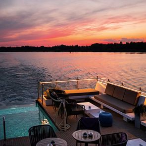 Amadeus Provence Pool