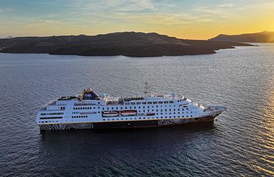 MS Hamburg von außen