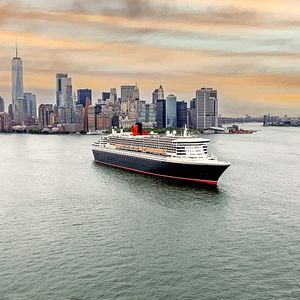 QUEEN MARY 2 vor New York