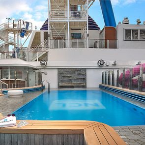 Norwegian Joy - Norwegian Cruise Line - Norwegian Joy