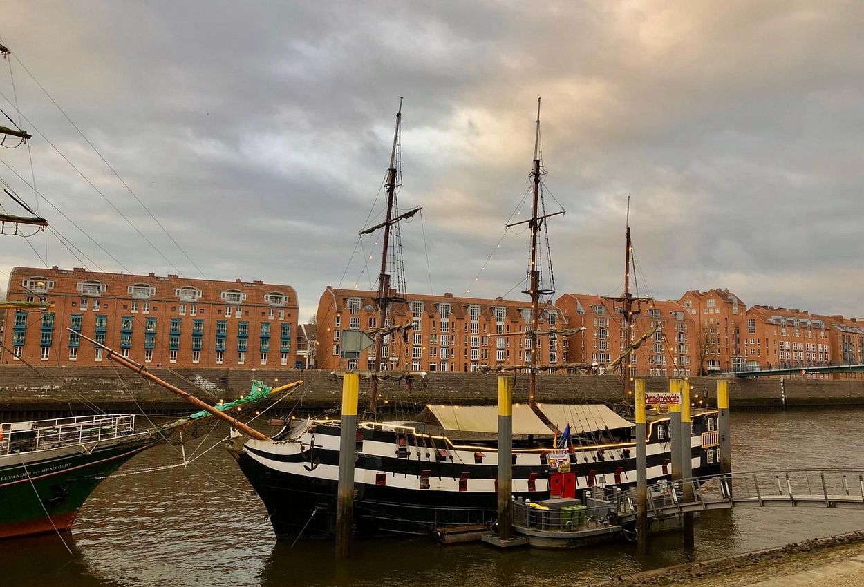Das Pannekoekschip in Bremen