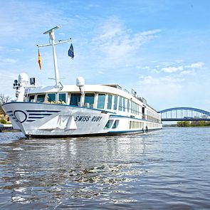 SWISS RUBY von außen