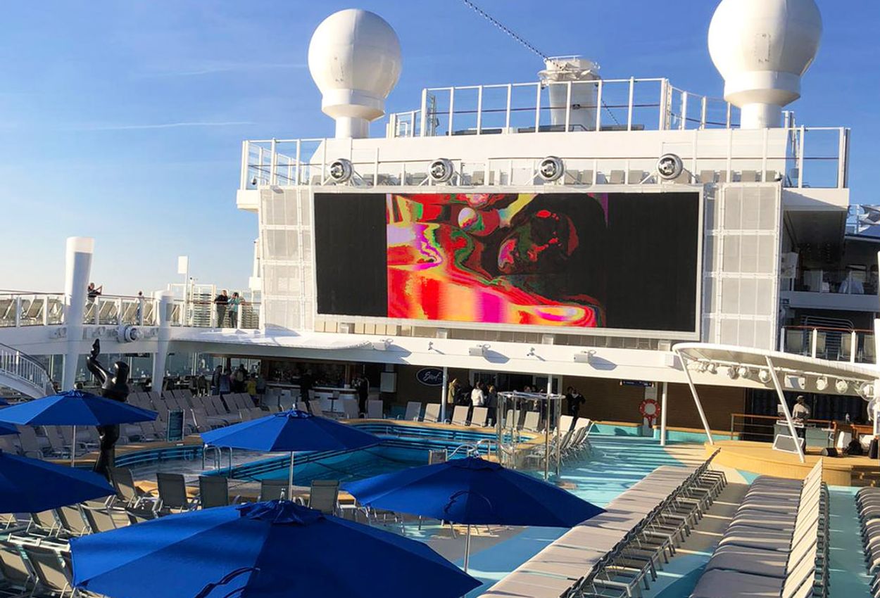 NCL Encore - Blog An Deck