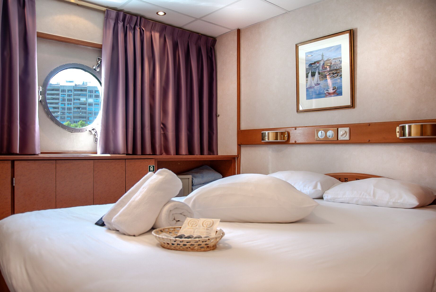 CADIZ - Ohne Reederei - 2-Bett Außenkabine, Hauptdeck