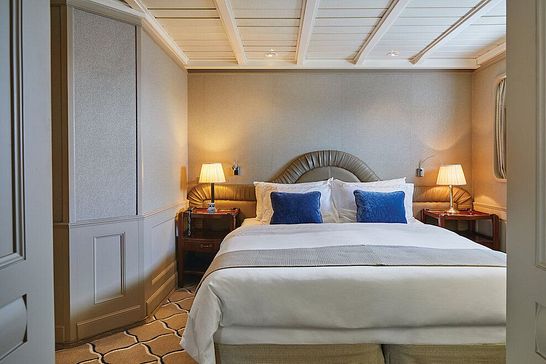 Silver Wind Expedition - Silversea - Royal 1 Suite (R1)