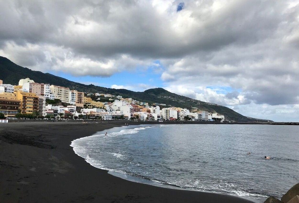 Bild vom schwarzen Strand