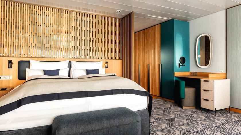 Mein Schiff 2 - TUI Cruises - Übersee Suite (SKSO)