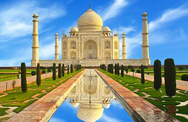 Blick auf den Taj Mahal in Indien