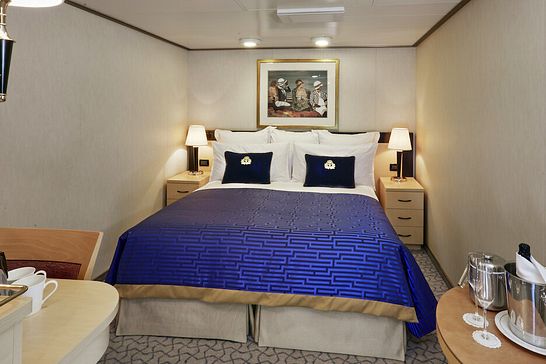 Queen Elizabeth - Cunard Line - Zweibett innen, Mittschiffs, Deck 4, 5, 6, 7, 8 (IA)