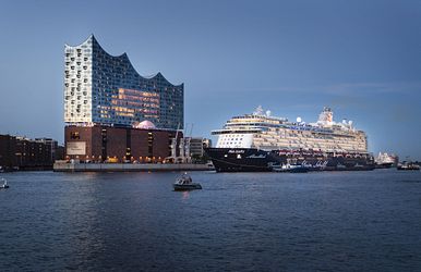 <i> mein schiff 6</i>