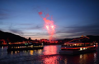 feuerwerk am rhein