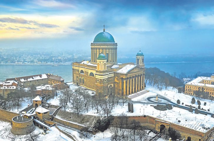 Impressionen zu A-ROSA Basic - z.B. A-ROSA DONNA - Donau Adventszeit