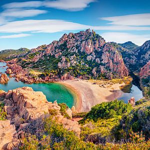 Sardinien_Costa Paradiso_AdobeStock_410378415 © Andrew Mayovskyy