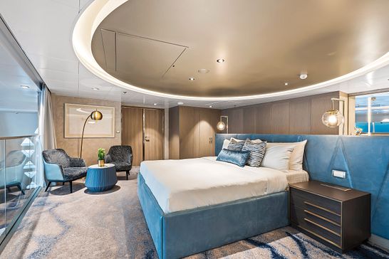 Wonder of the Seas Royal Loft Suite
