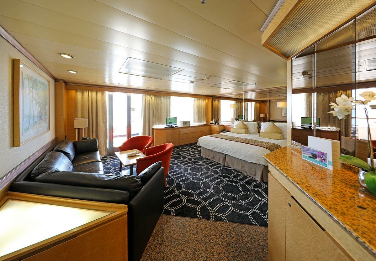 Vasco da Gama - Nicko Cruises Hochsee - 2-Bett Suite mit Balkon Deck 10 (15)