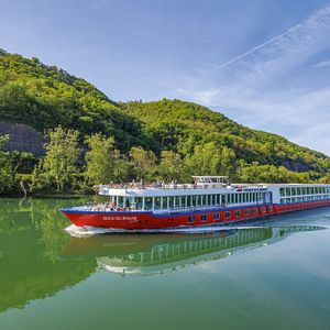 Bijou Du Rhone Aussen.2 jpg