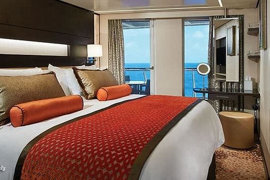 Norwegian Encore - Norwegian Cruise Line - The Haven Penthouse mit großem Balkon, Heck (HB)