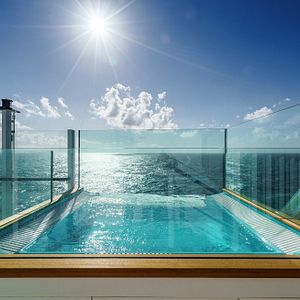 AIDAperla AIDAprima Infinity Pool