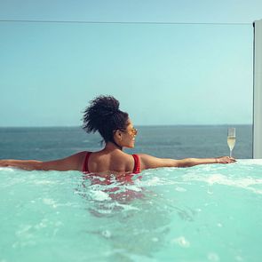 Queen Anne Grills Hot Tub